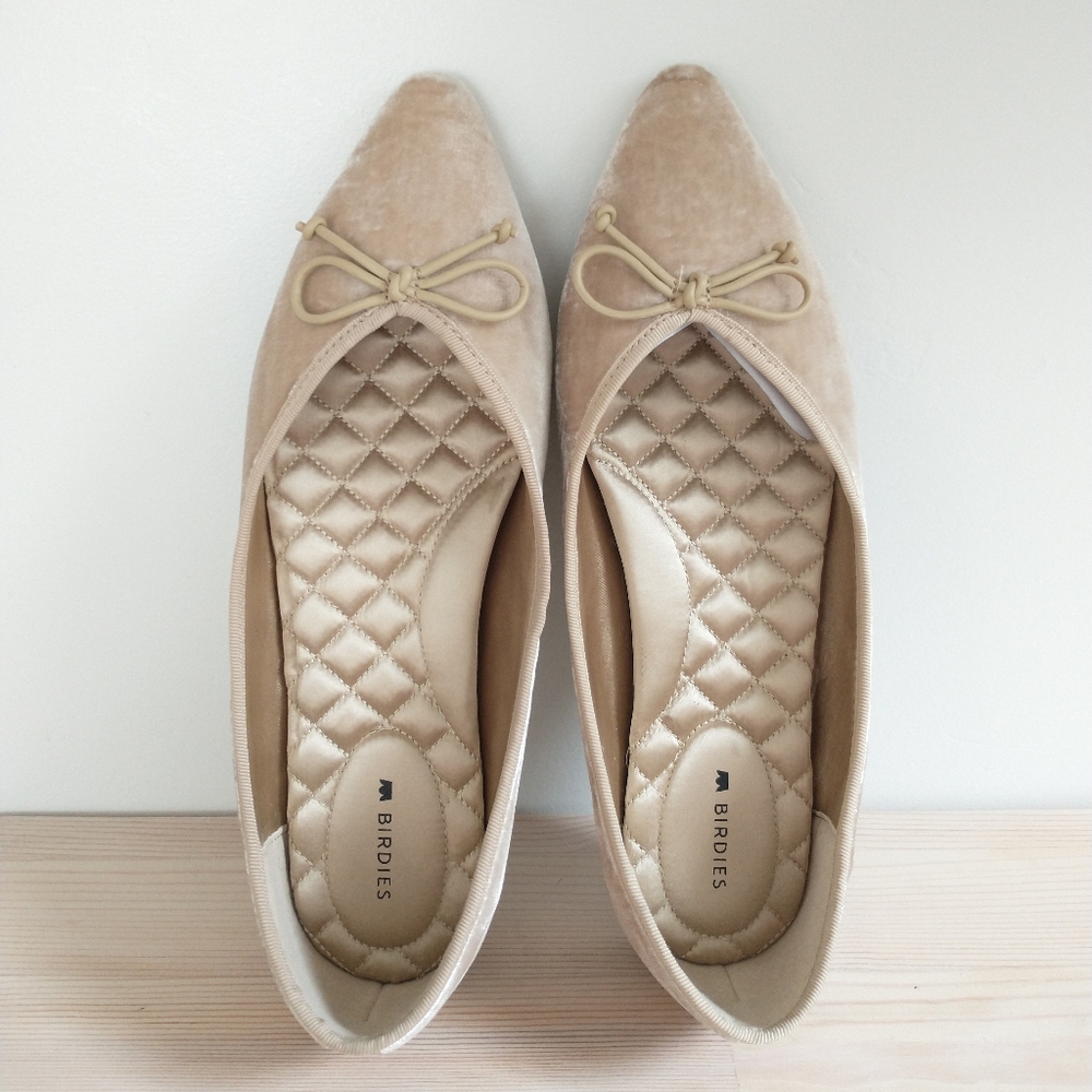 Birdies The Goldfinch flats Champagne Velvet